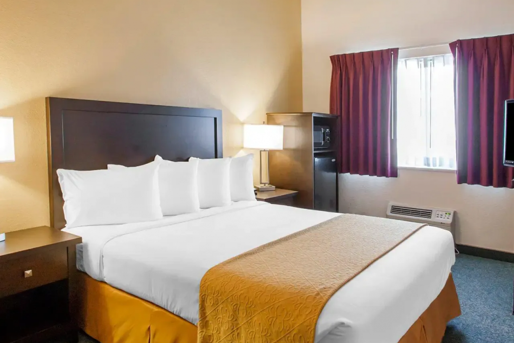 Quality Inn & Suites Springfield - Eugene North 6/25
