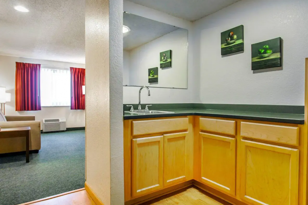 Quality Inn & Suites Springfield - Eugene North 13/25