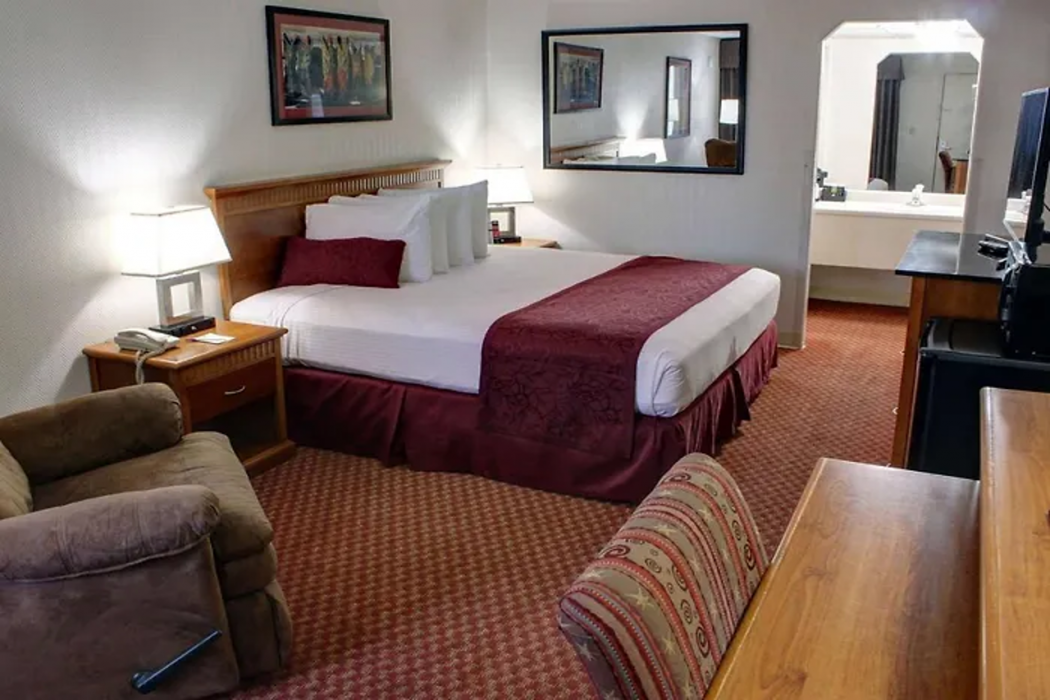 Baymont By Wyndham Grand Junction Hotel 14/35