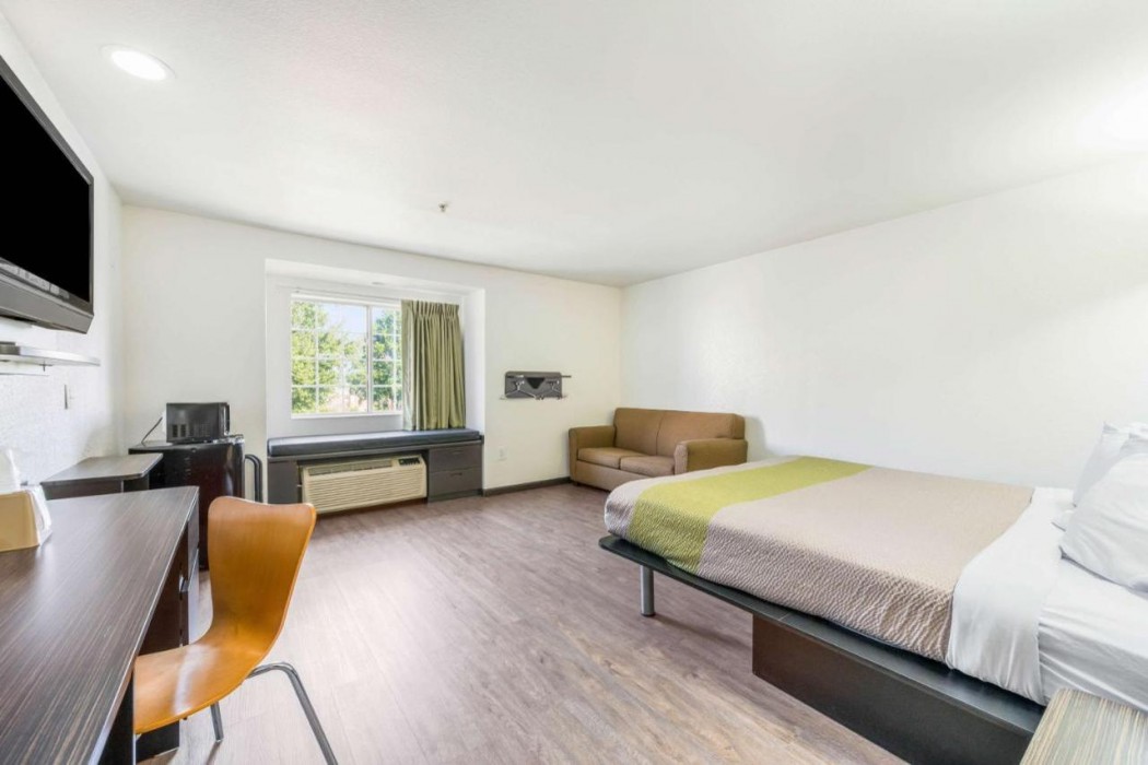 Motel6 Gastonia, NC 22/61