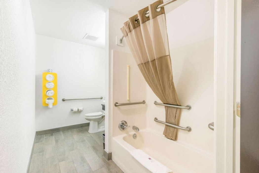 Motel6 Gastonia, NC 16/61