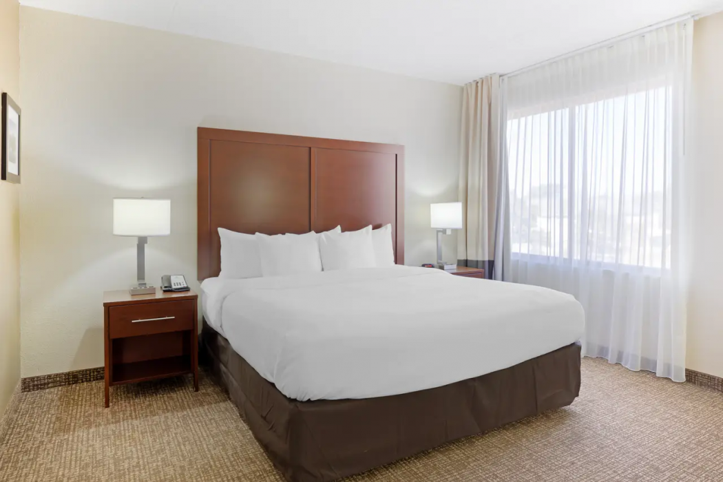Comfort Inn and Suites Wichita Northeast, KS 9/27