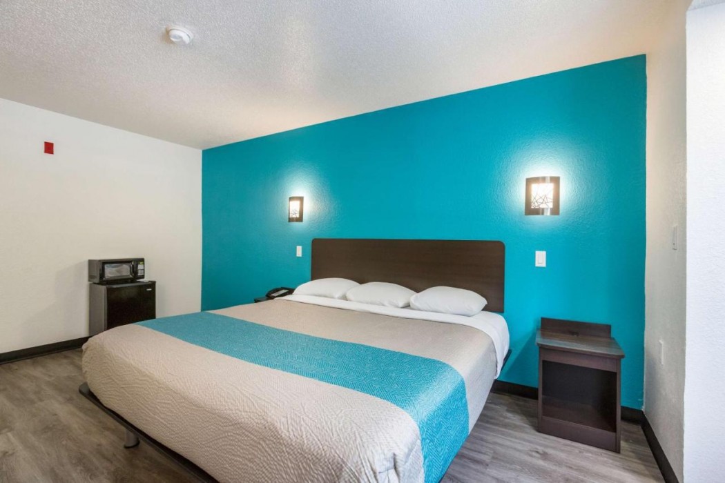 Motel6 Smyrna, GA - Atlanta 7/39