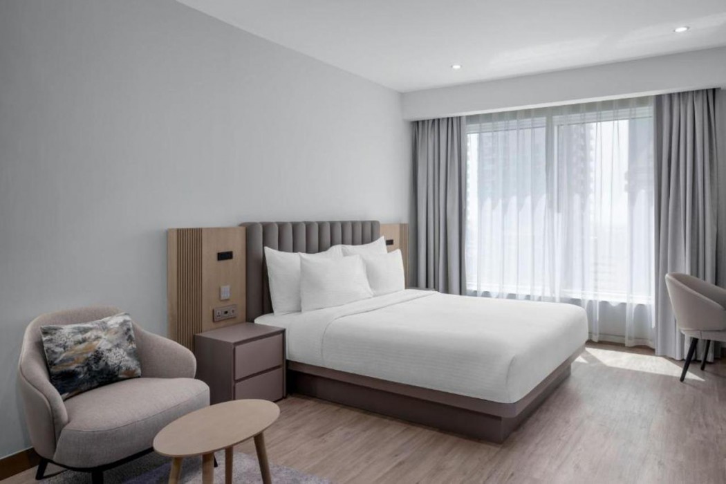 Residence Inn by Marriott Sheikh Zayed Road 6/18