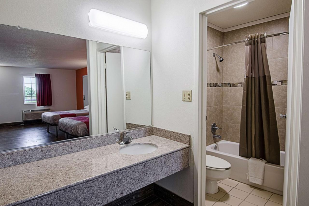Motel6 Staunton, VA 19/38