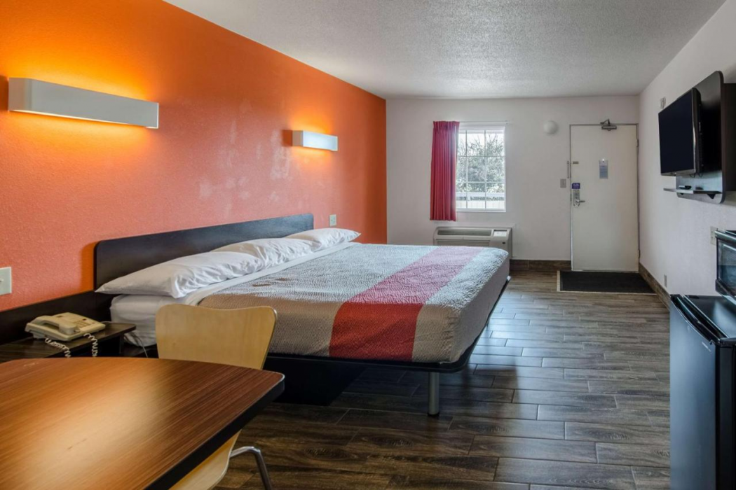 Motel6 Staunton, VA 12/38