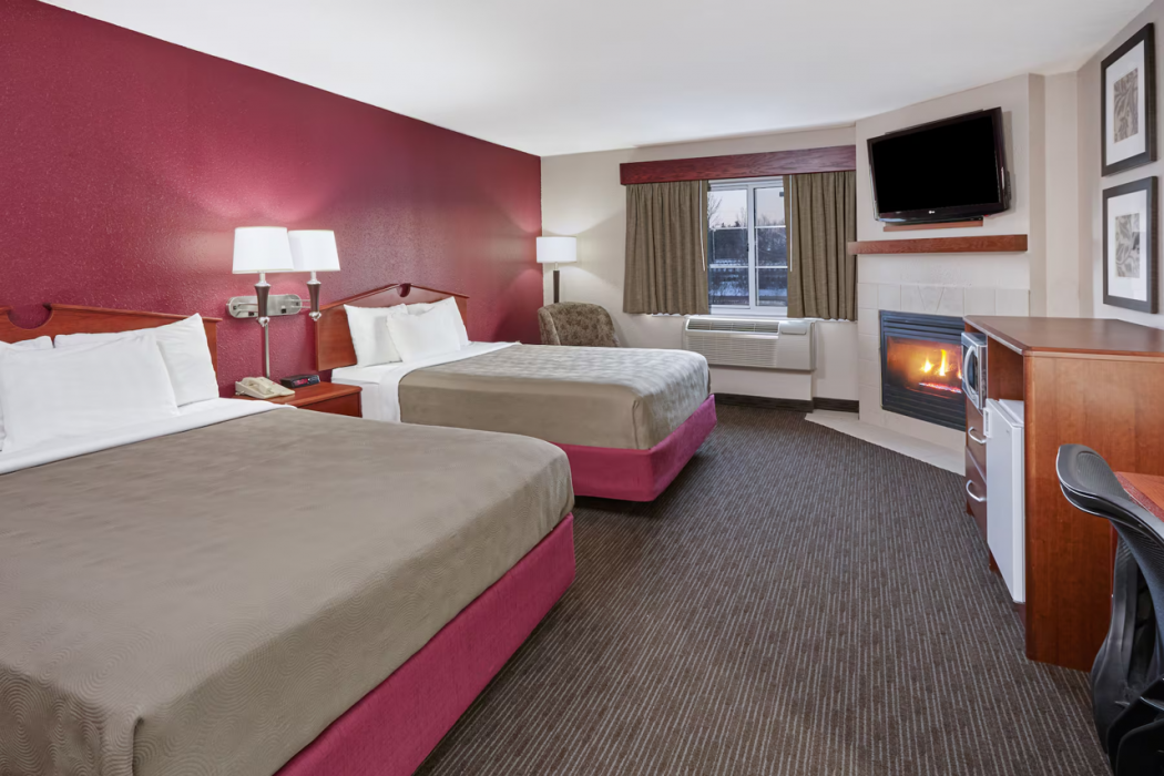 Americinn By Wyndham Douglas/Saugatuck 12/36