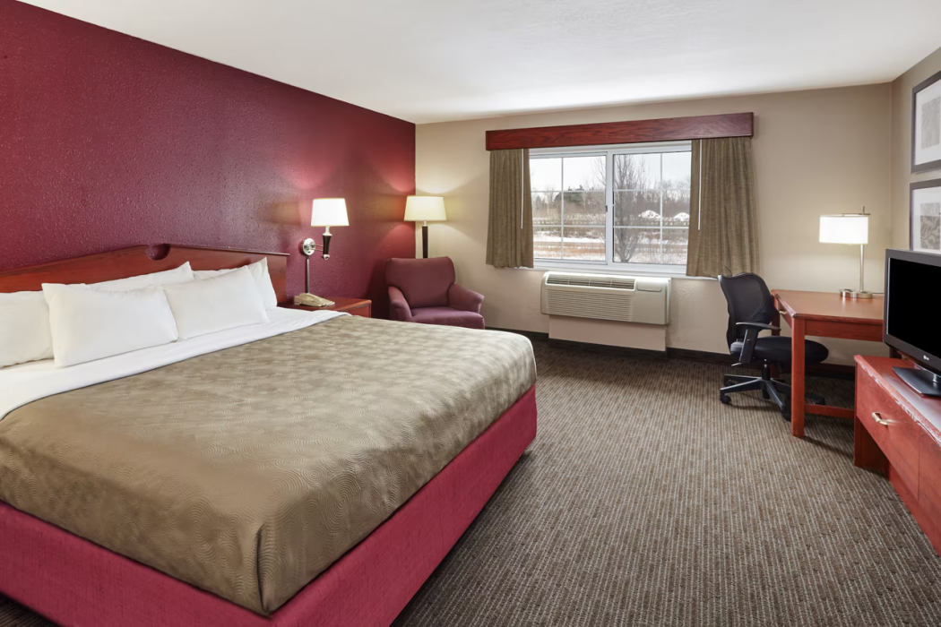Americinn By Wyndham Douglas/Saugatuck 18/36