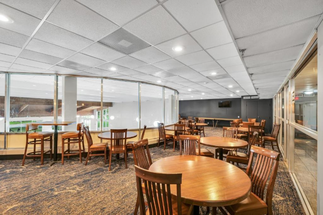 Red Lion Inn & Suites Urbana 20/60