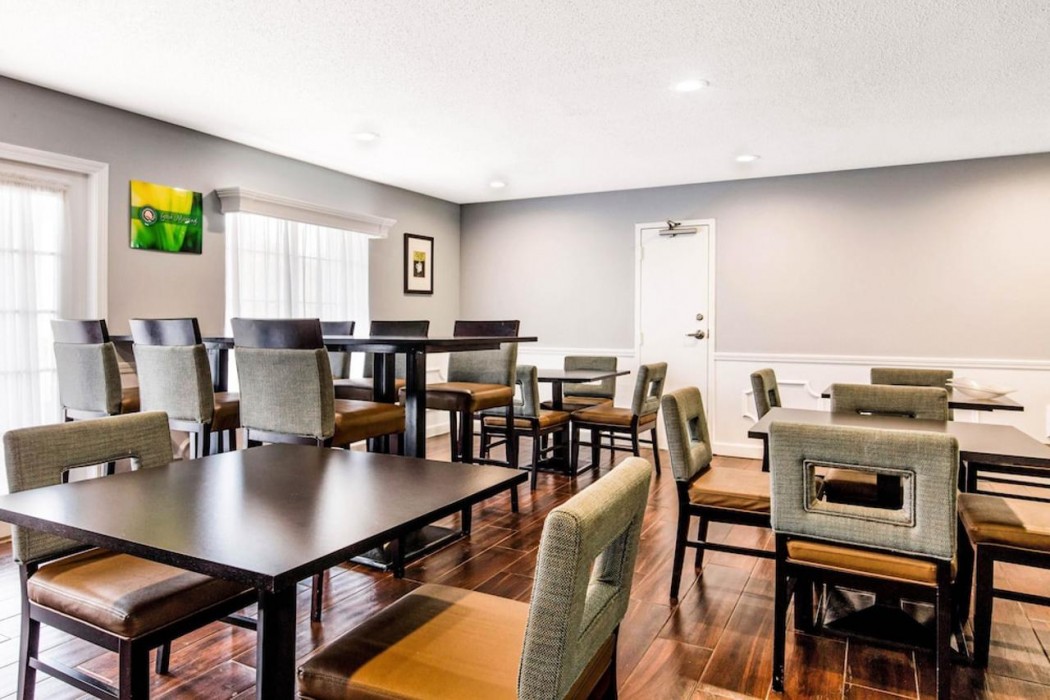 Quality Inn Trussville I-59 exit 141 15/34