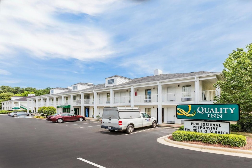 Quality Inn Trussville I-59 exit 141 2/34