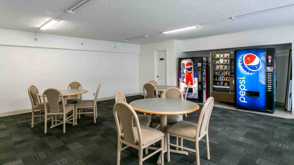 Motel6 Butte, MT - Historic City Center 38/59