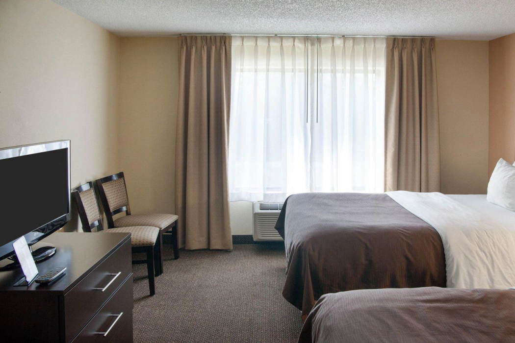 Quality Inn and Suites Niles 15/27