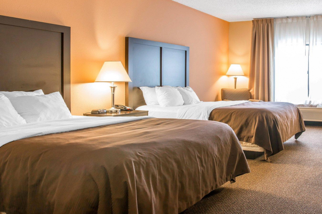 Quality Inn and Suites Niles 12/27