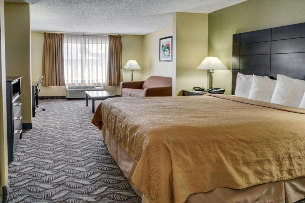 Quality Suites Baton Rouge East - Denham Springs 19/36