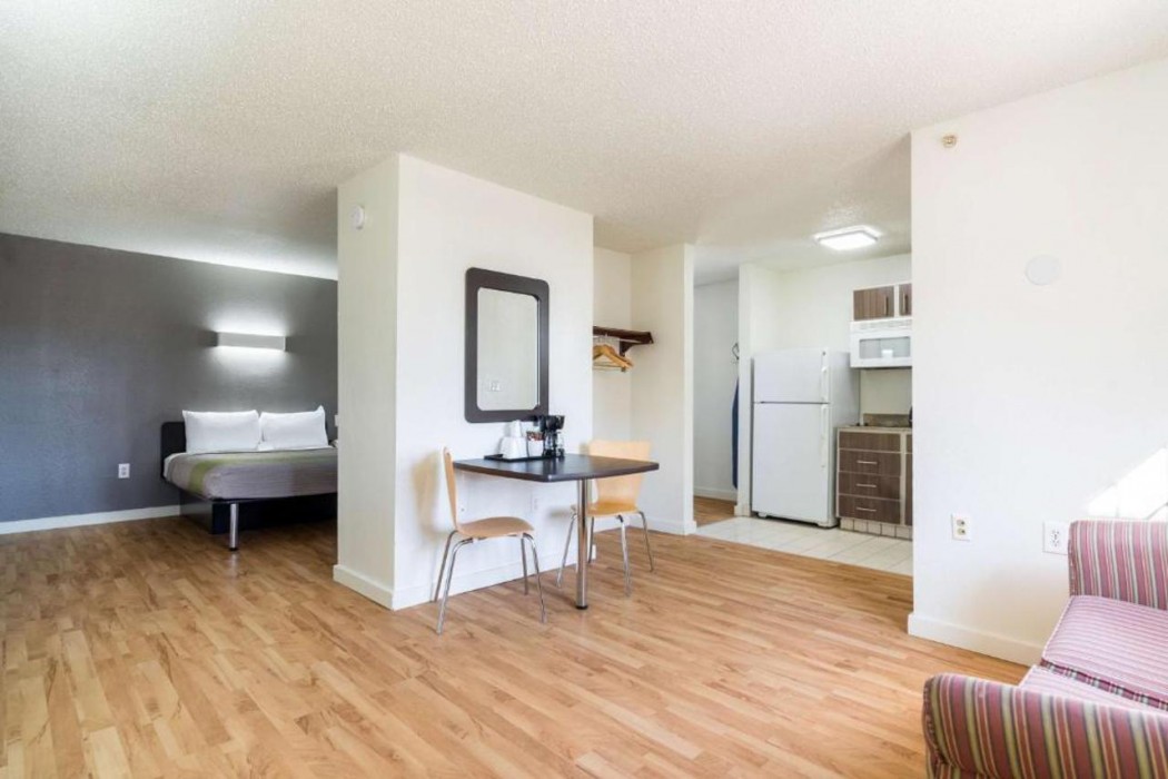 Studio6 Plano, TX - Dallas - Plano Medical Center 15/60