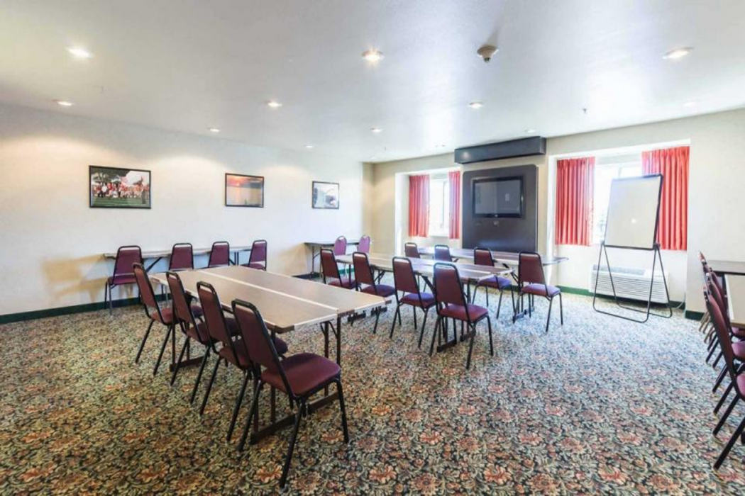 Motel6 Huron, OH - Sandusky 31/62