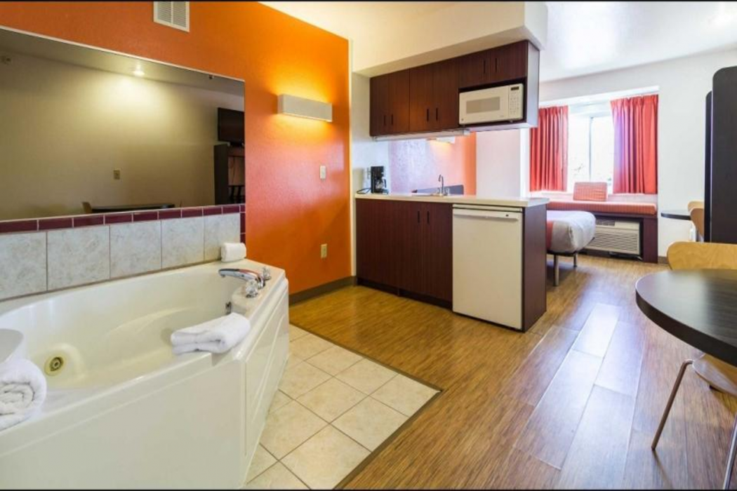 Motel6 Huron, OH - Sandusky 17/62