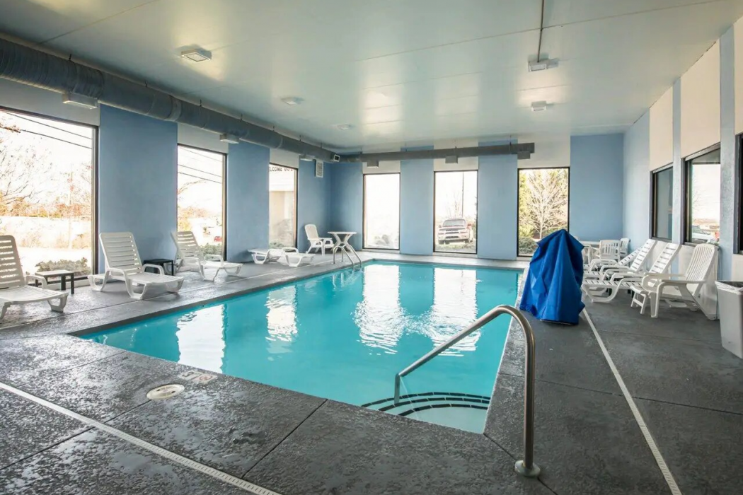 Comfort Inn & Suites Morganton South 21/33