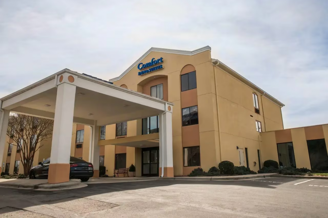 Comfort Inn & Suites Morganton South 2/33