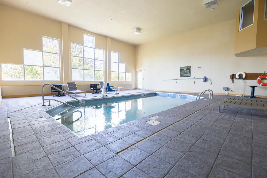 Comfort Suites Springfield I-70 21/32