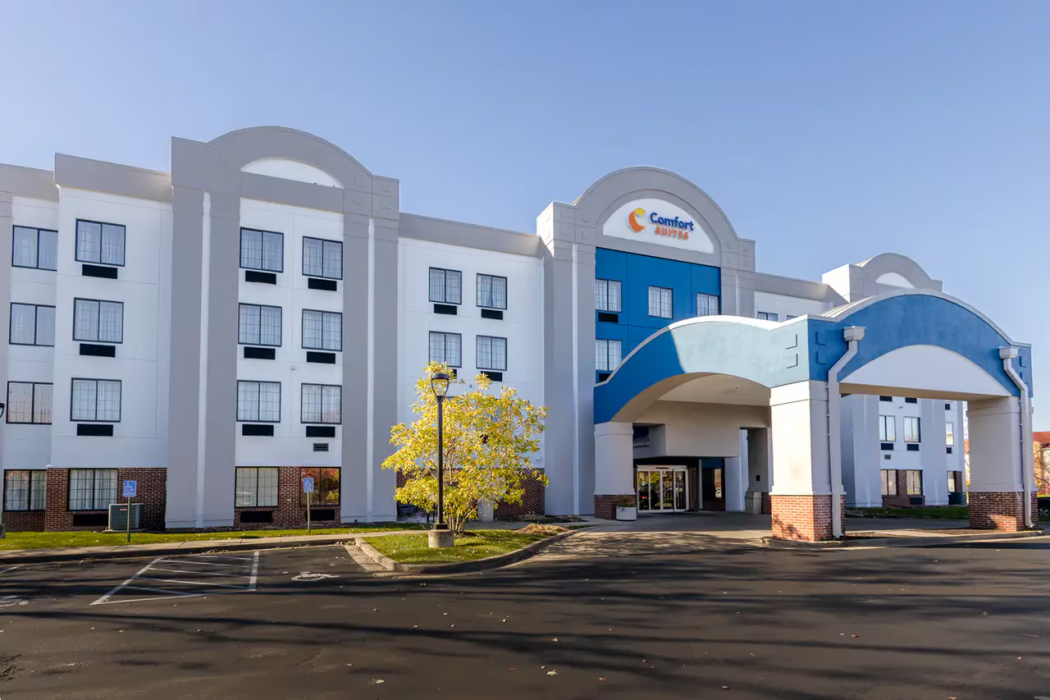 Comfort Suites Springfield I-70 1/32