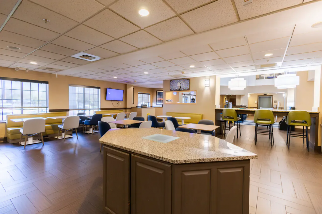 Comfort Suites Springfield I-70 25/32