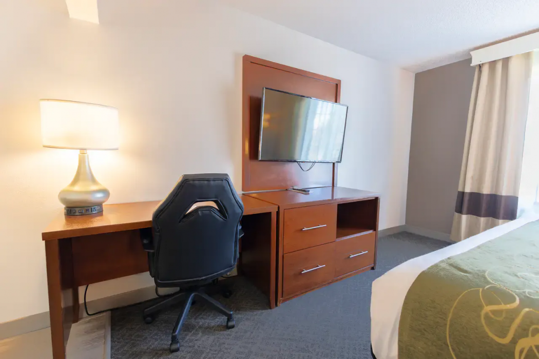 Comfort Suites Springfield I-70 14/32