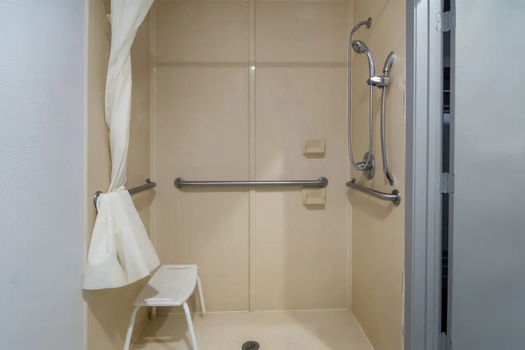 Quality Inn & Suites Waco North 10/28