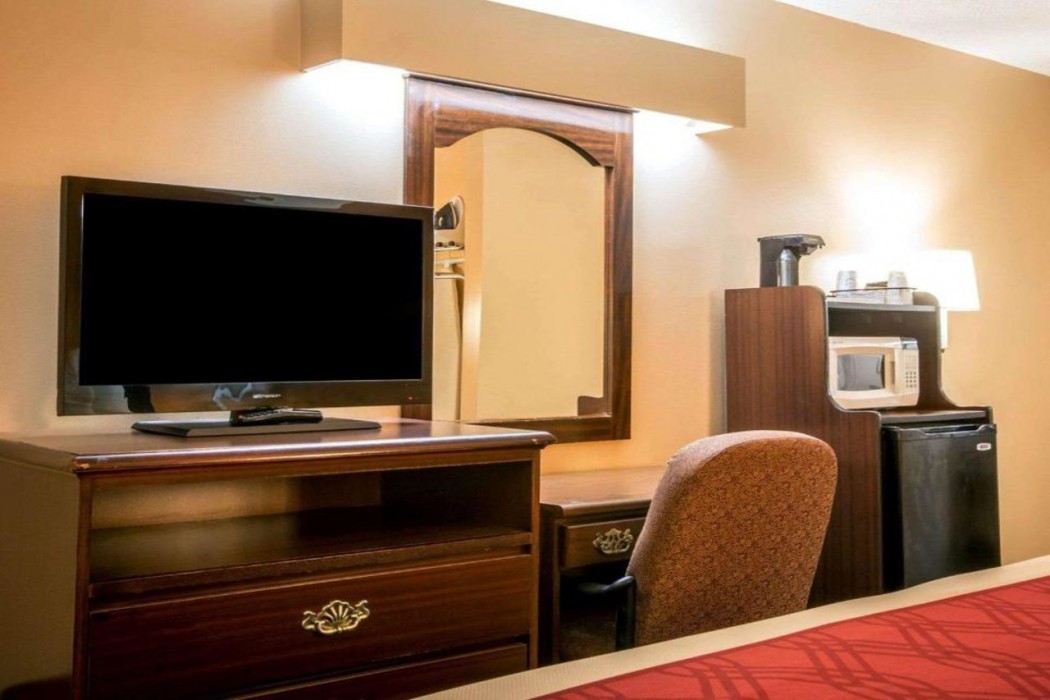 Econo Lodge Eufaula South 11/23