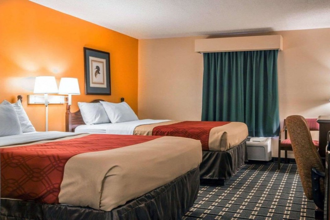 Econo Lodge Eufaula South 7/23