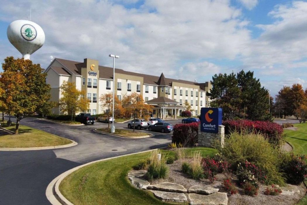 Comfort Inn & Suites Geneva - West Chicago 1/32