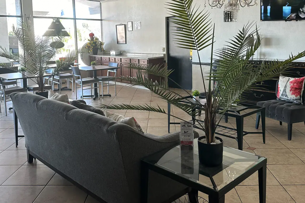 Econo Lodge Ormond Beach North - Daytona 6/28