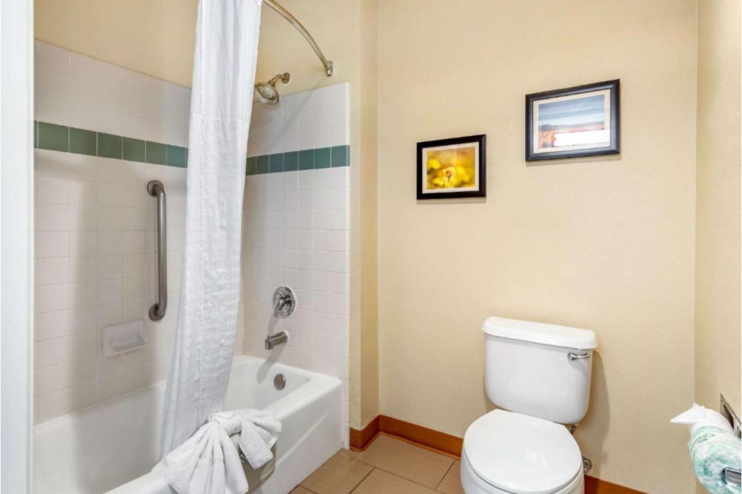 Comfort Inn & Suites Lancaster Antelope Valley 21/40