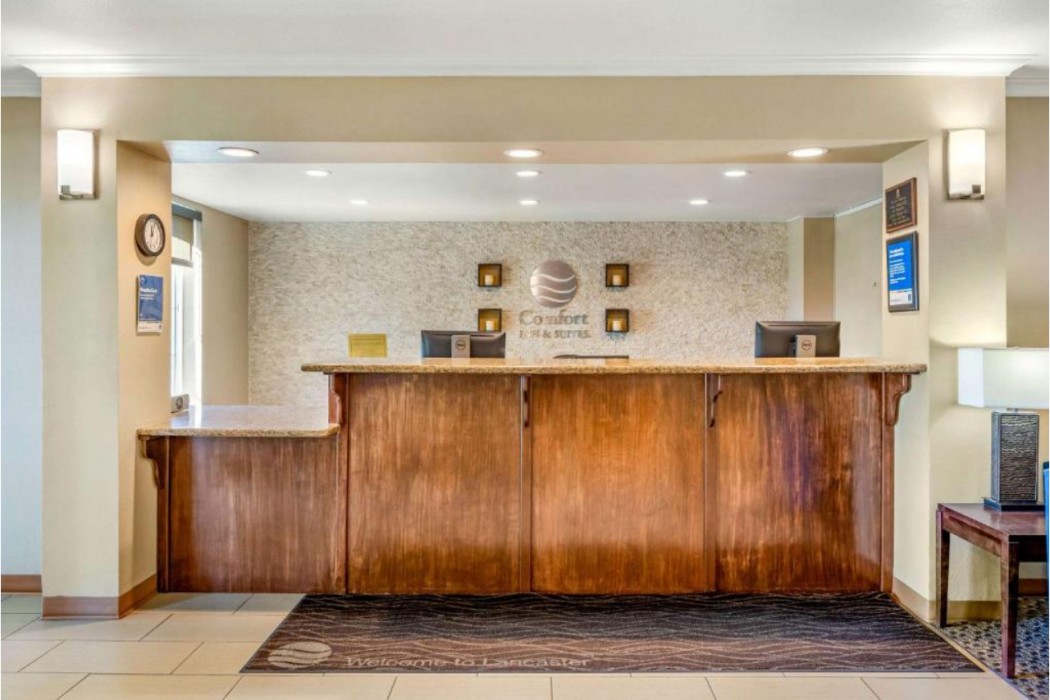Comfort Inn & Suites Lancaster Antelope Valley 3/40