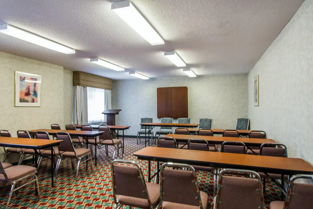 Sleep Inn & Suites Niantic North 13/36