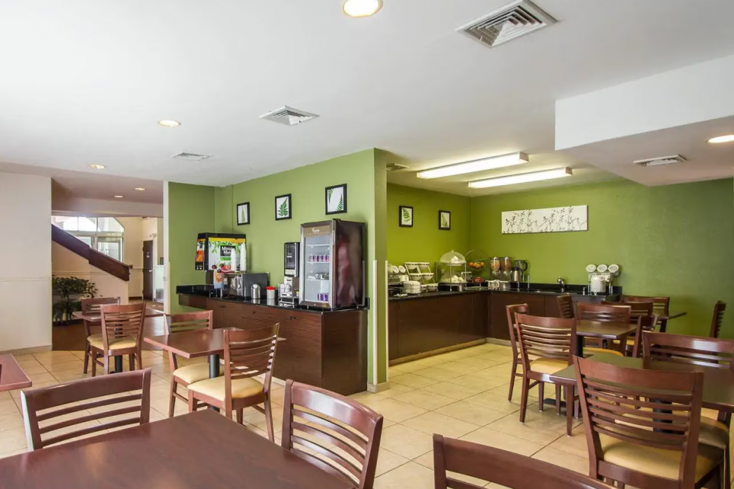Sleep Inn & Suites Niantic North 28/36