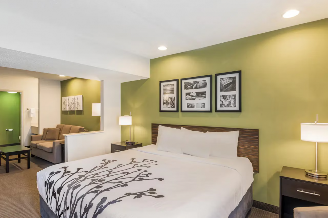 Sleep Inn & Suites Niantic North 11/36