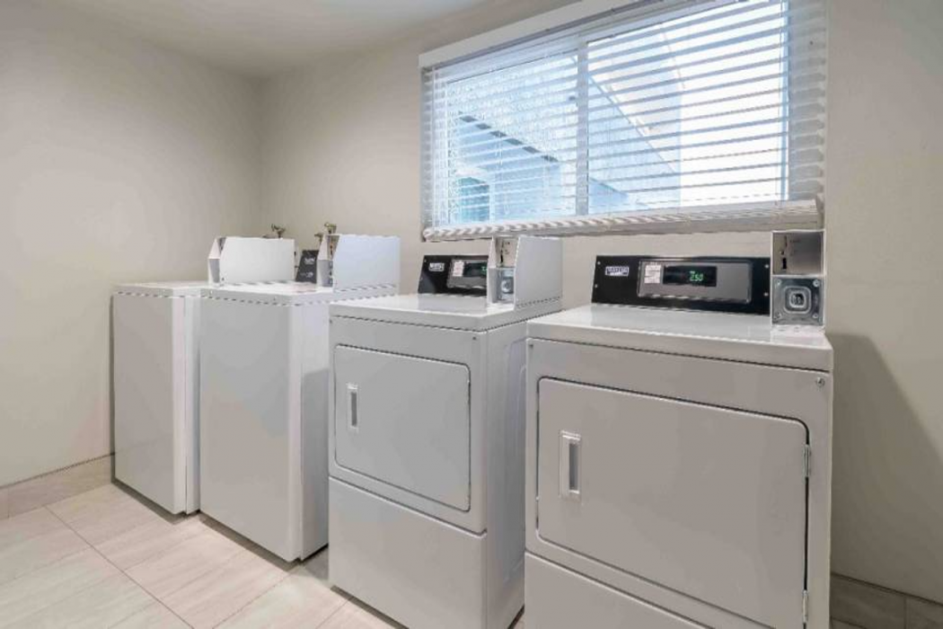 Studio6 Suites Perris, CA 18/32