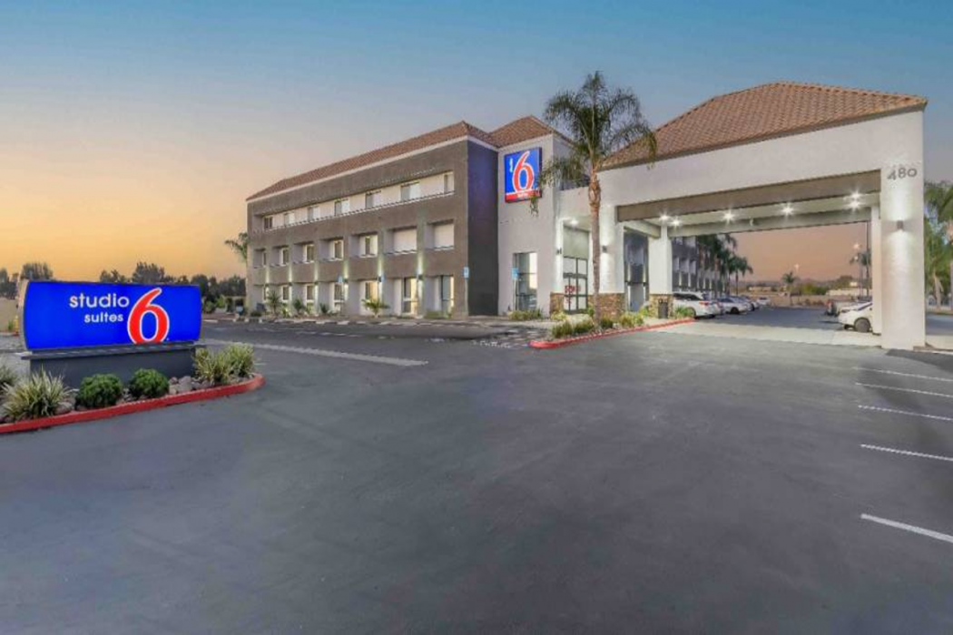 Studio6 Suites Perris, CA in PERRIS - CA