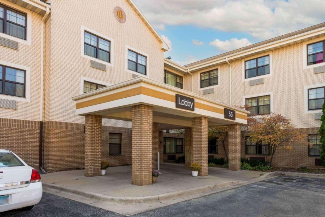 MainStay Suites Rochester South Mayo Clinic 2/25