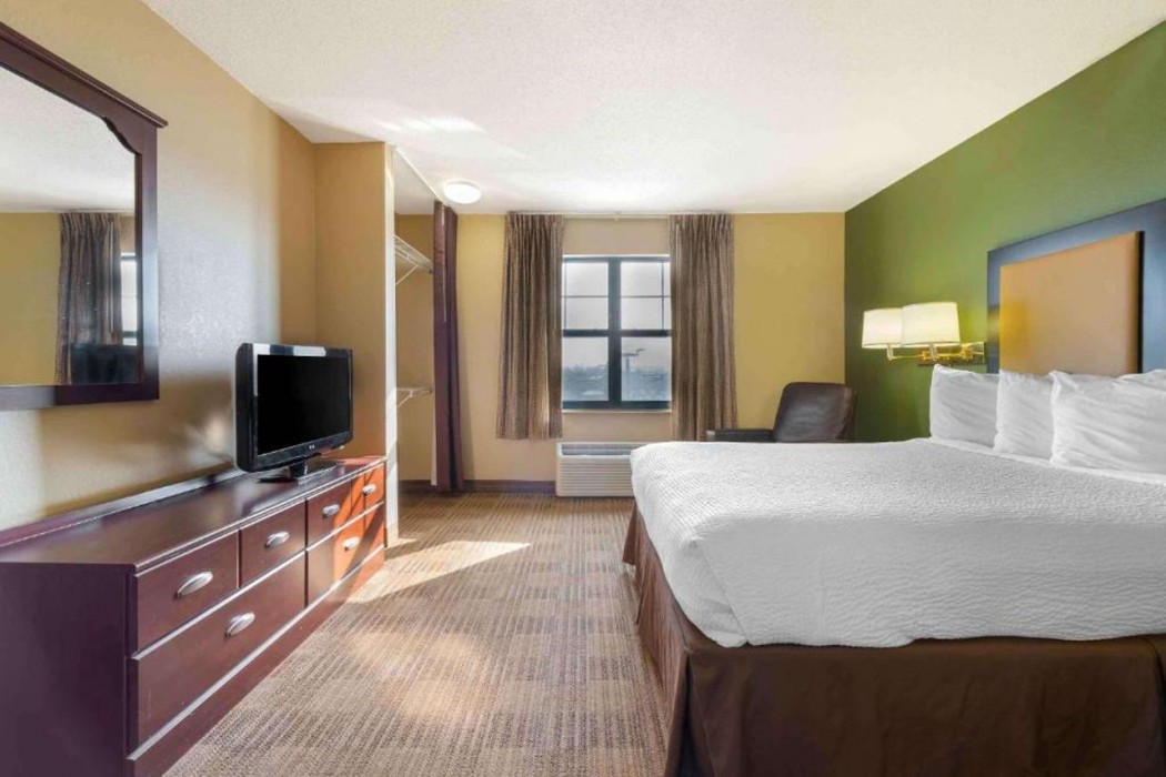 MainStay Suites Rochester South Mayo Clinic 10/25