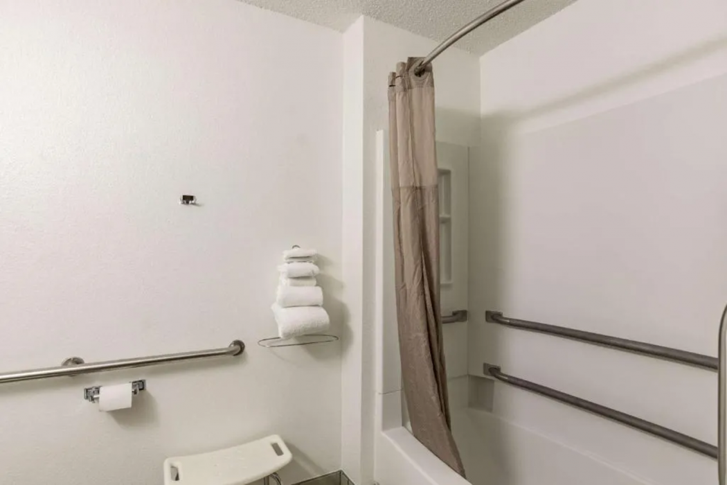 Motel6 Salisbury, MD 18/63