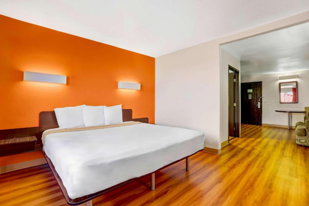 Americas Best Value Inn Apache Junction 17/56