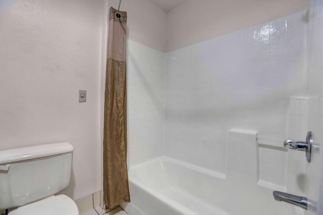 Americas Best Value Inn Apache Junction 23/56