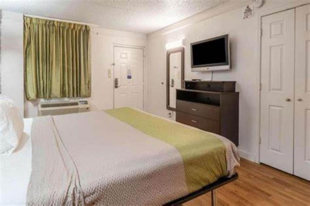 Studio6 Fort Worth, TX - West Medical Center 14/49