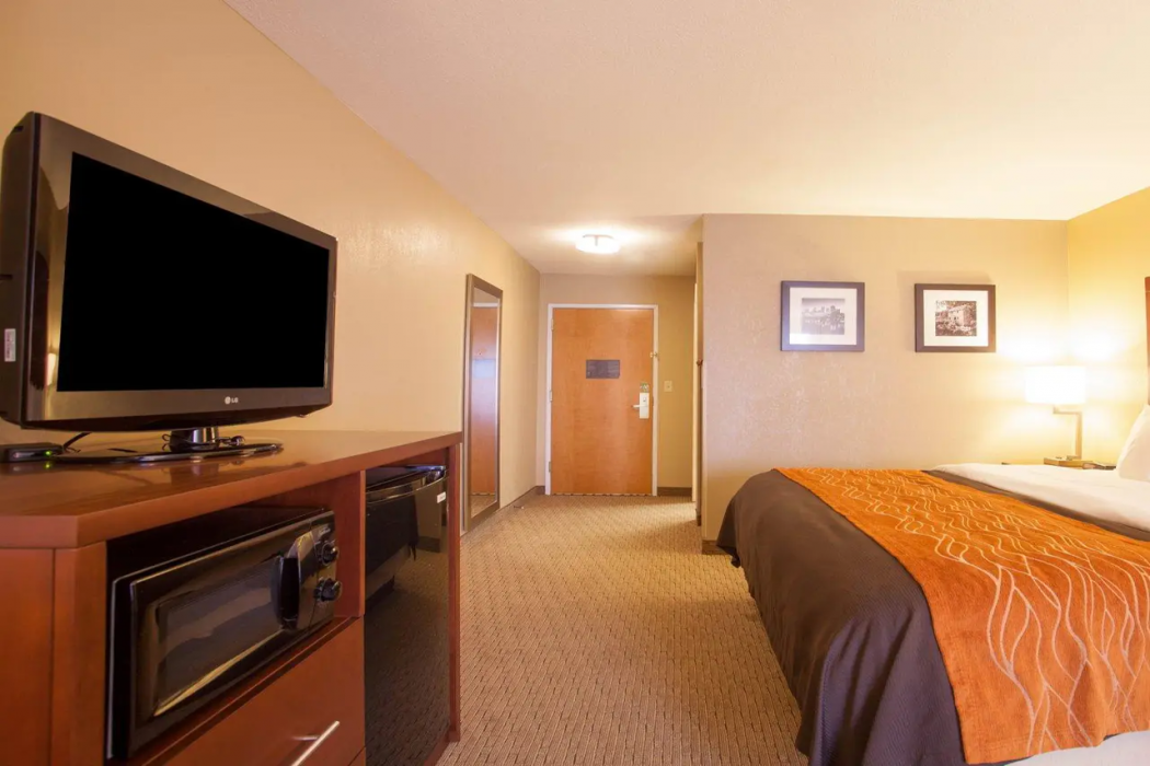 Quality Inn & Suites I-40 East 6/59