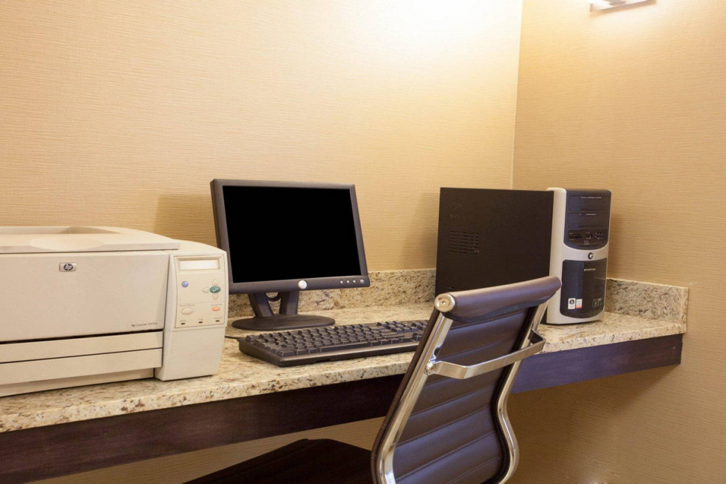 Quality Inn & Suites I-40 East 28/59