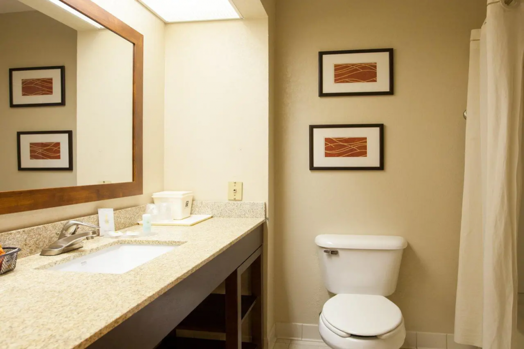 Quality Inn & Suites I-40 East 9/59
