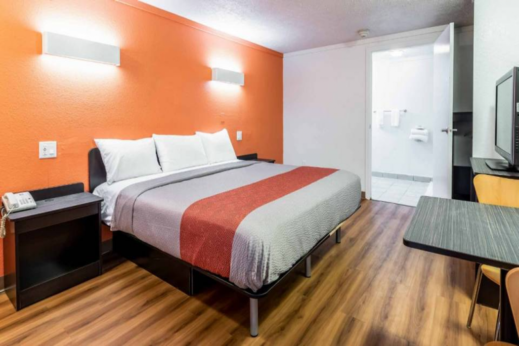 Motel6 Mansfield, OH 14/37